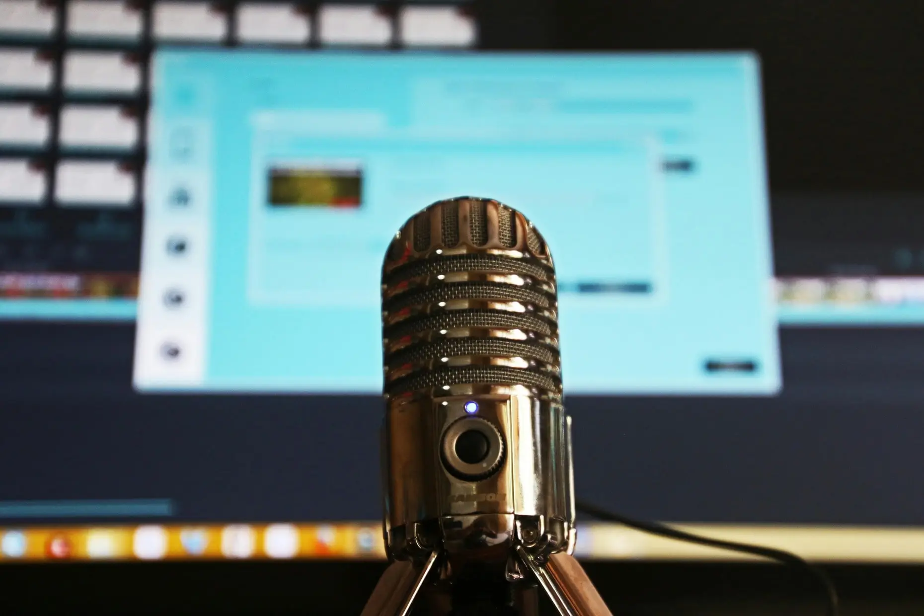 Top 6 Podcasts for Freelancer Recruiters You Should Listen To