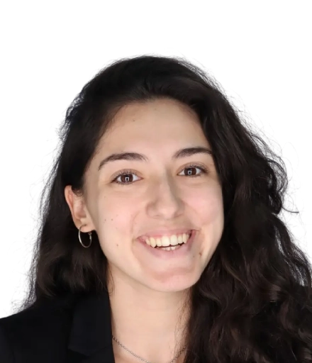 Raya P. - Google Ads & Digital Marketing Consultant - profile avatar