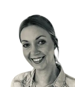 Rebecca Piras - Freiberufliche Art Directorin | UX/UI Designerin - Profilbild
