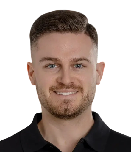 Stefan R.