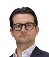 Viktor R. - Corporate Finance & M&A Advisor - profile avatar